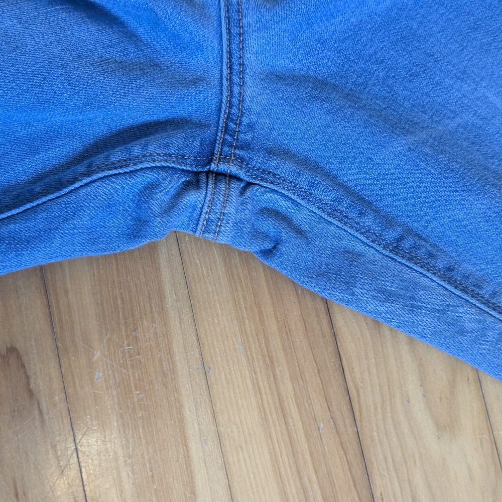 American Eagle Outfitters Light Blue Straight Leg Jeans - Picture 7 of 13
